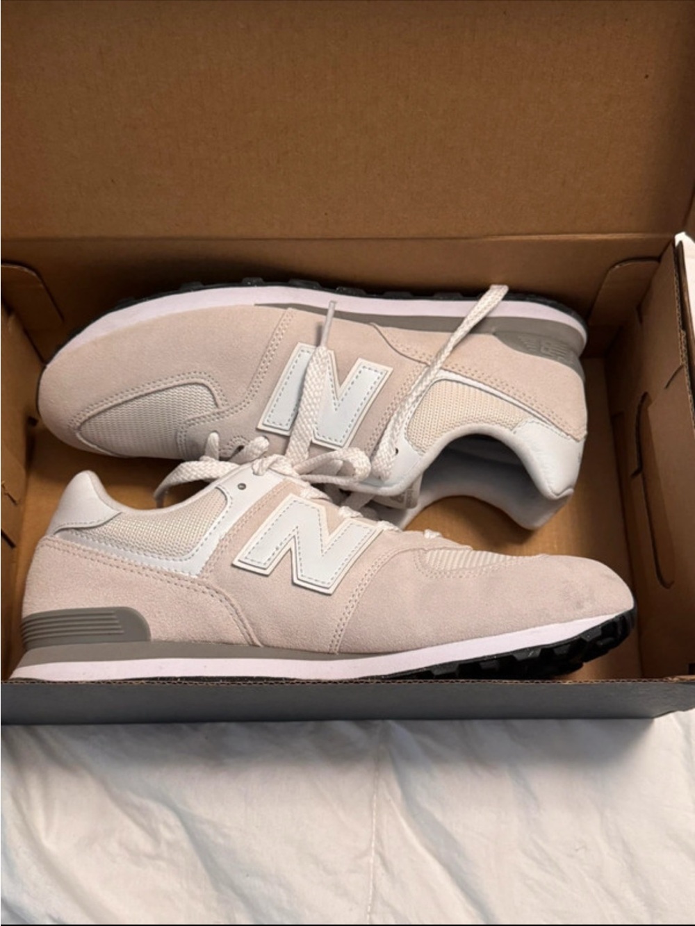 New Balance Women's Sneakers in Light Beige and White Accent